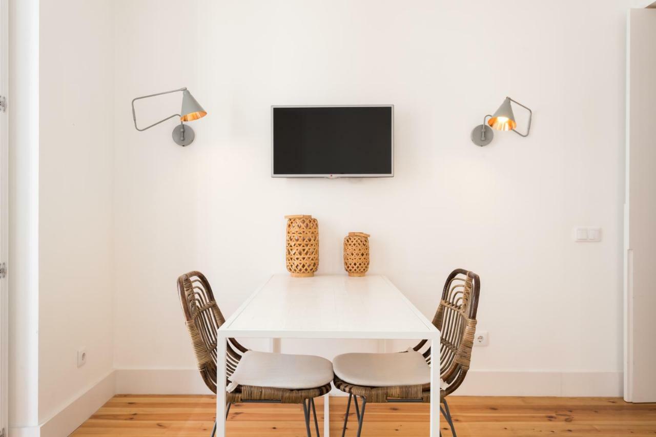 Chiado Cozy Apartments - By Lu Holidays Лиссабон Экстерьер фото